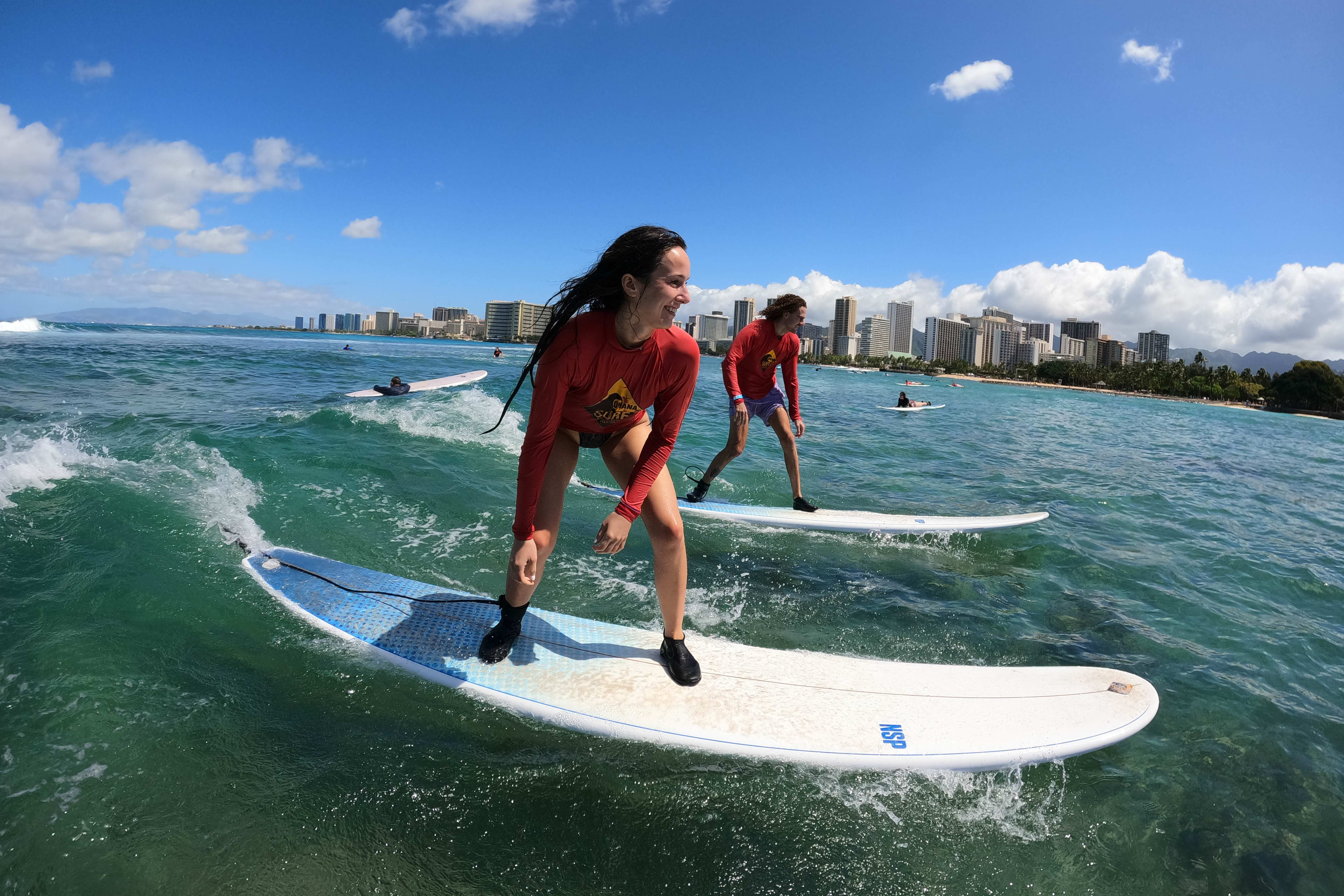 ワイキキのサーフボードレンタル | Go City®